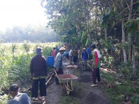 KEGIATAN GOTONG ROYONG PEMERINTAH KALURAHAN BERSAMA WARGA MASYARAKAT